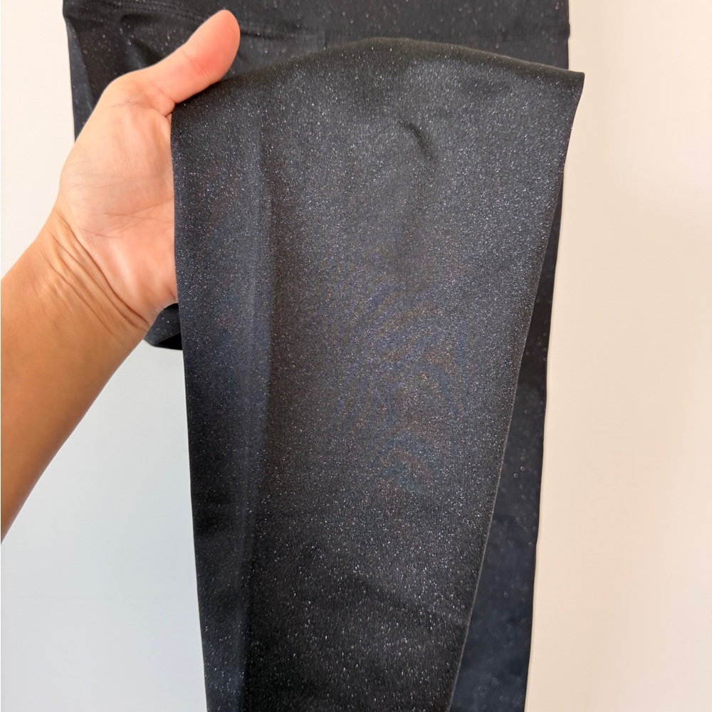 Beach Riot Classic Black & metallic Leggings - Picture 4 of 10